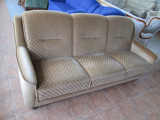 605 Sofa