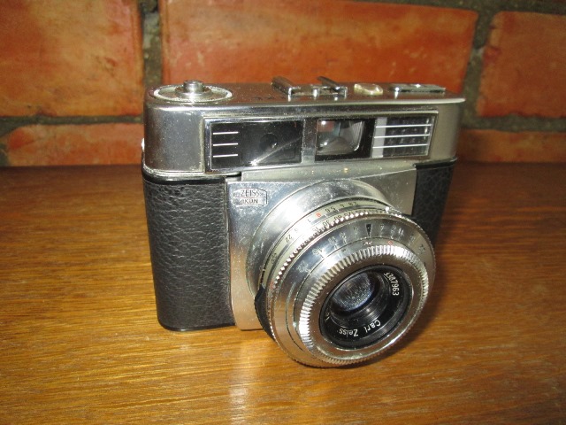 122 Fotoaparatas
